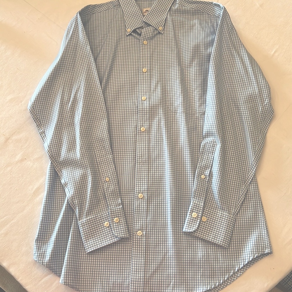 Peter Millar men’s button down shirt size Medium,